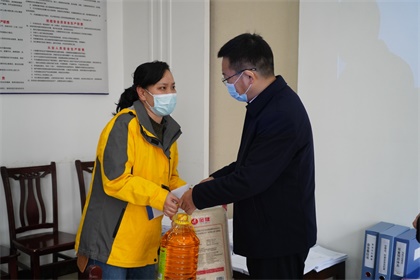 谭光军慰问 (1).JPG