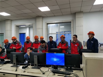 以诚为本赢在诚信9001股份公司领导节后第一天深入基层慰问公司员工